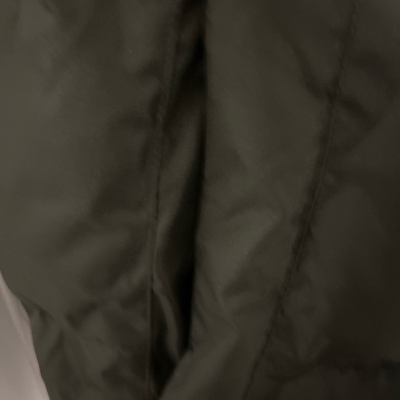 FTP-Feel The Power Feel Dry Men’s Green Puffer Vest
Size XL - Picture 4 of 6